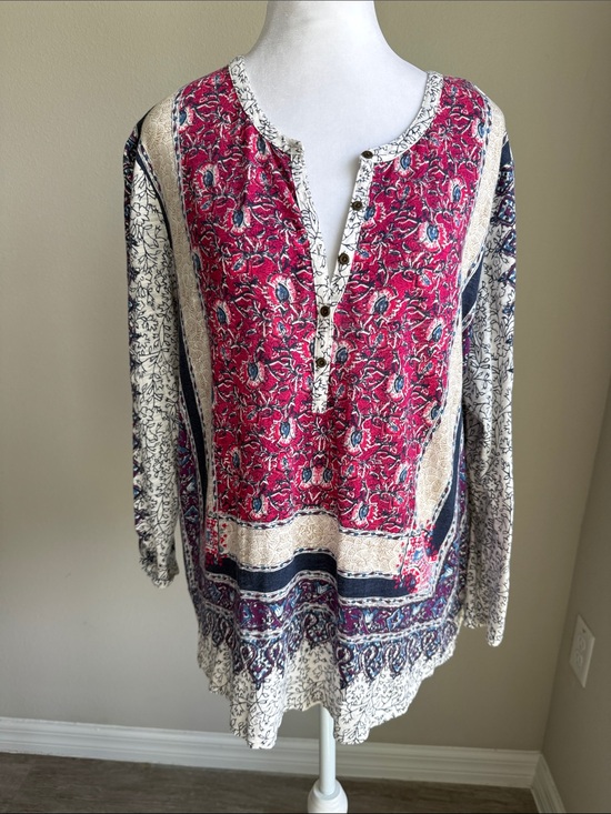Lucky Brand Tops - Lucky Brand women’s longsleeve knit blouse